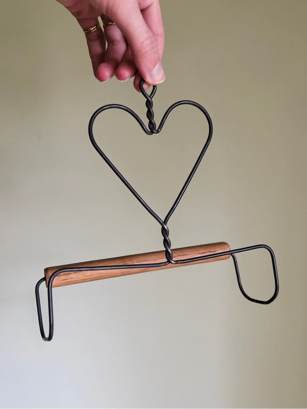 Vintage Wire Towel Hanger, Small Heart Shaped Towel Hanger